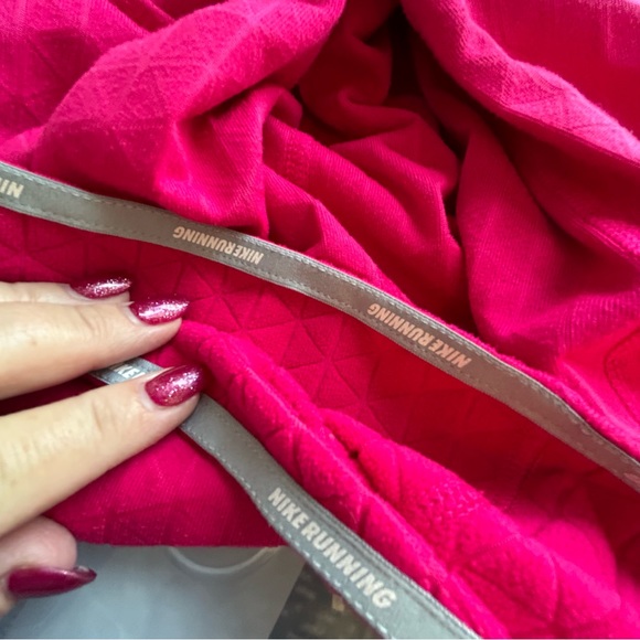 Nike pink Dri-Fit quilted running quarter zip pullover Size XL - Picture 10 of 15